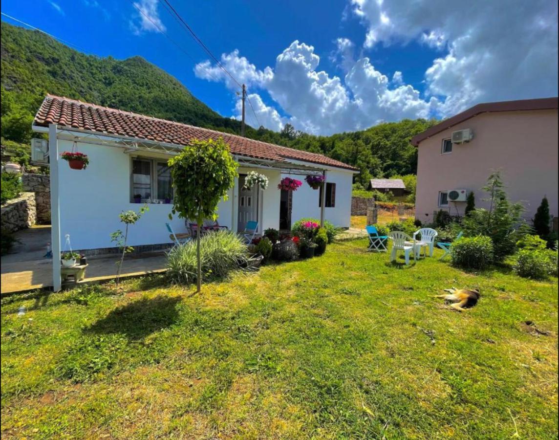 Sunlight Cottage Maya Virpazar Habitación foto